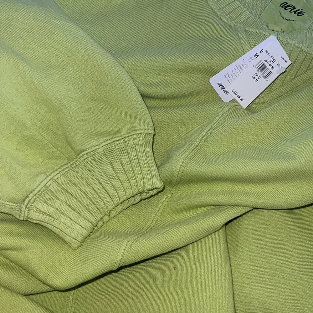 aerie down to earth crewneck staying kind feeling cool - Picture 6 of 7